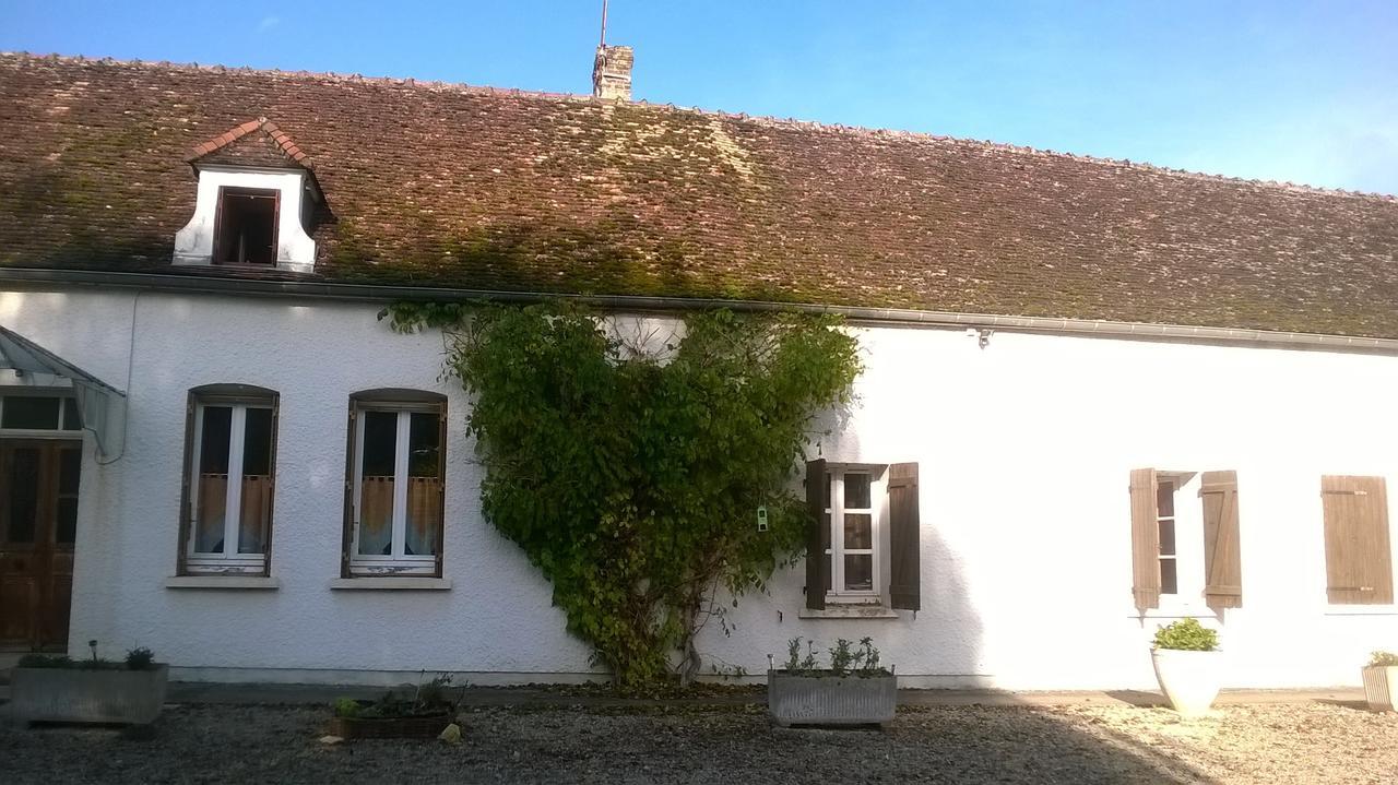 Le Hameau Aux Escargots Bernon Bagian luar foto